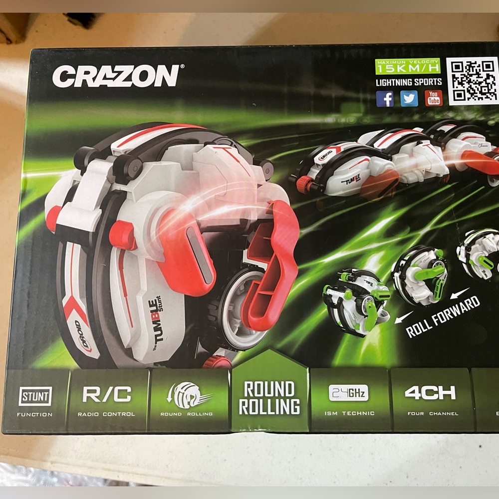 Crazon Round Rolling RC Stunt Car in White, Red, Black